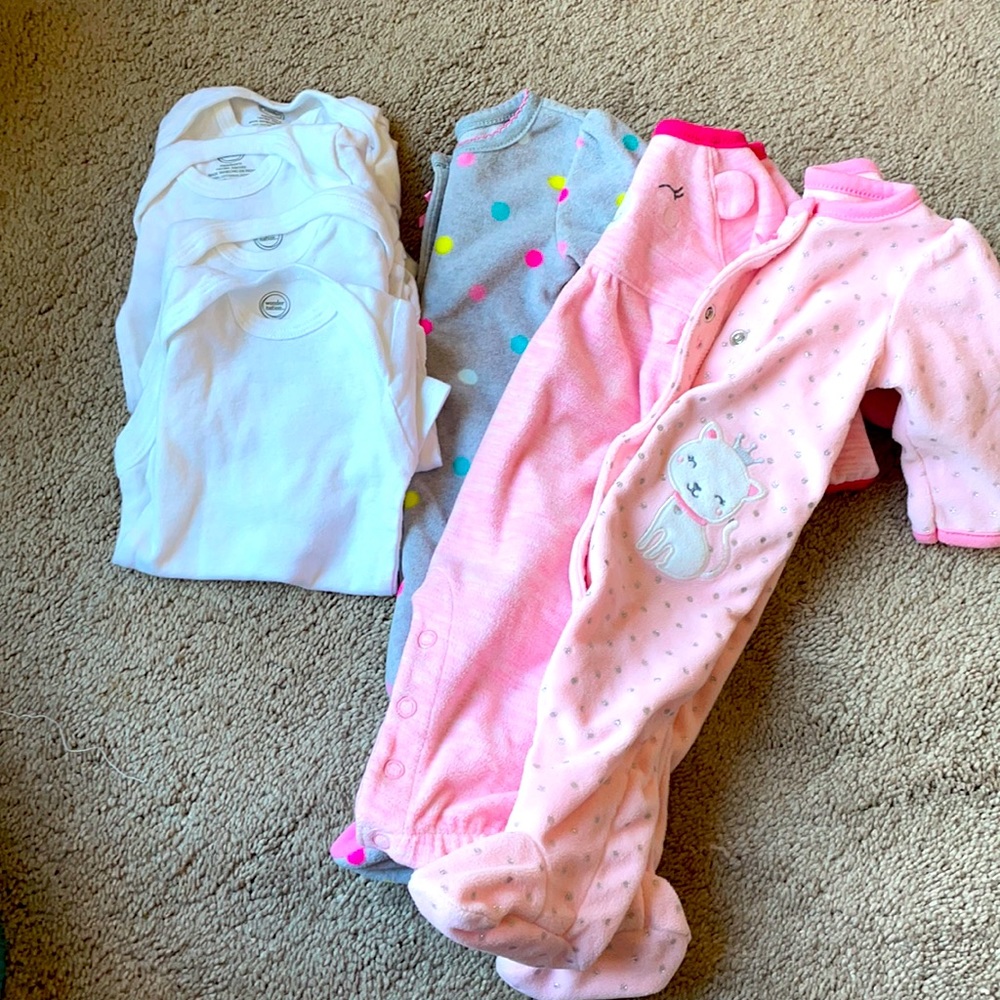 Newborn fleece sleepers and white shirt sleeve onesies